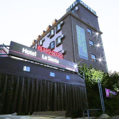 Gunsan La Siesta Hotel Extérieur photo
