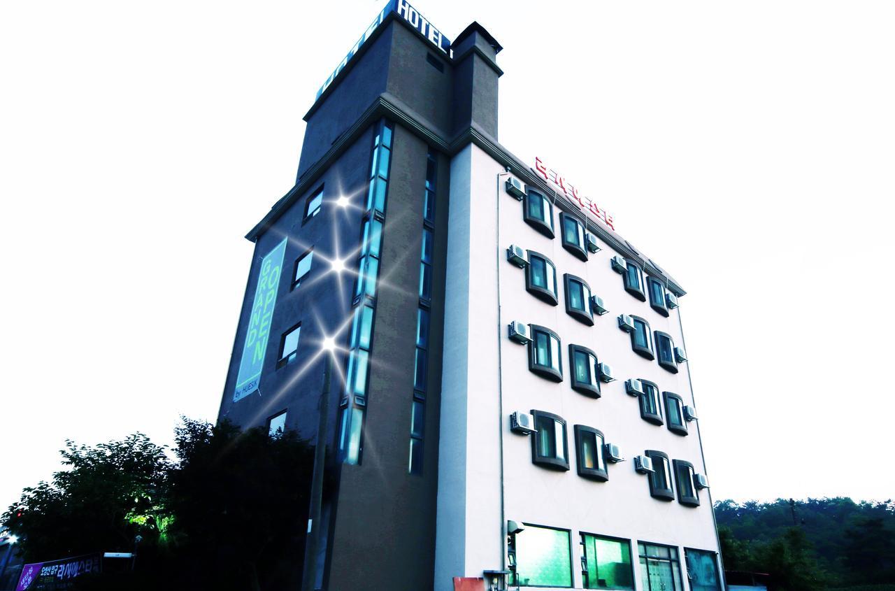 Gunsan La Siesta Hotel Extérieur photo